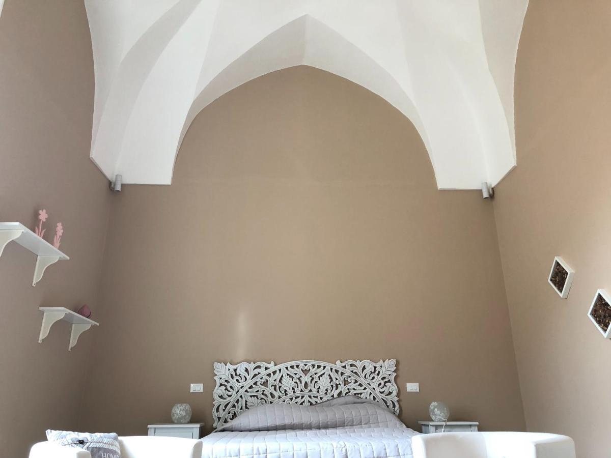 לצ'ה La Pigna Bianca Suites מראה חיצוני תמונה