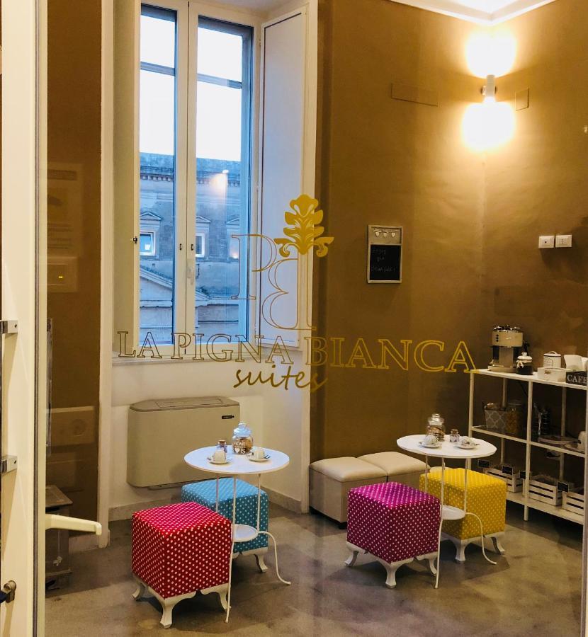 לצ'ה La Pigna Bianca Suites מראה חיצוני תמונה