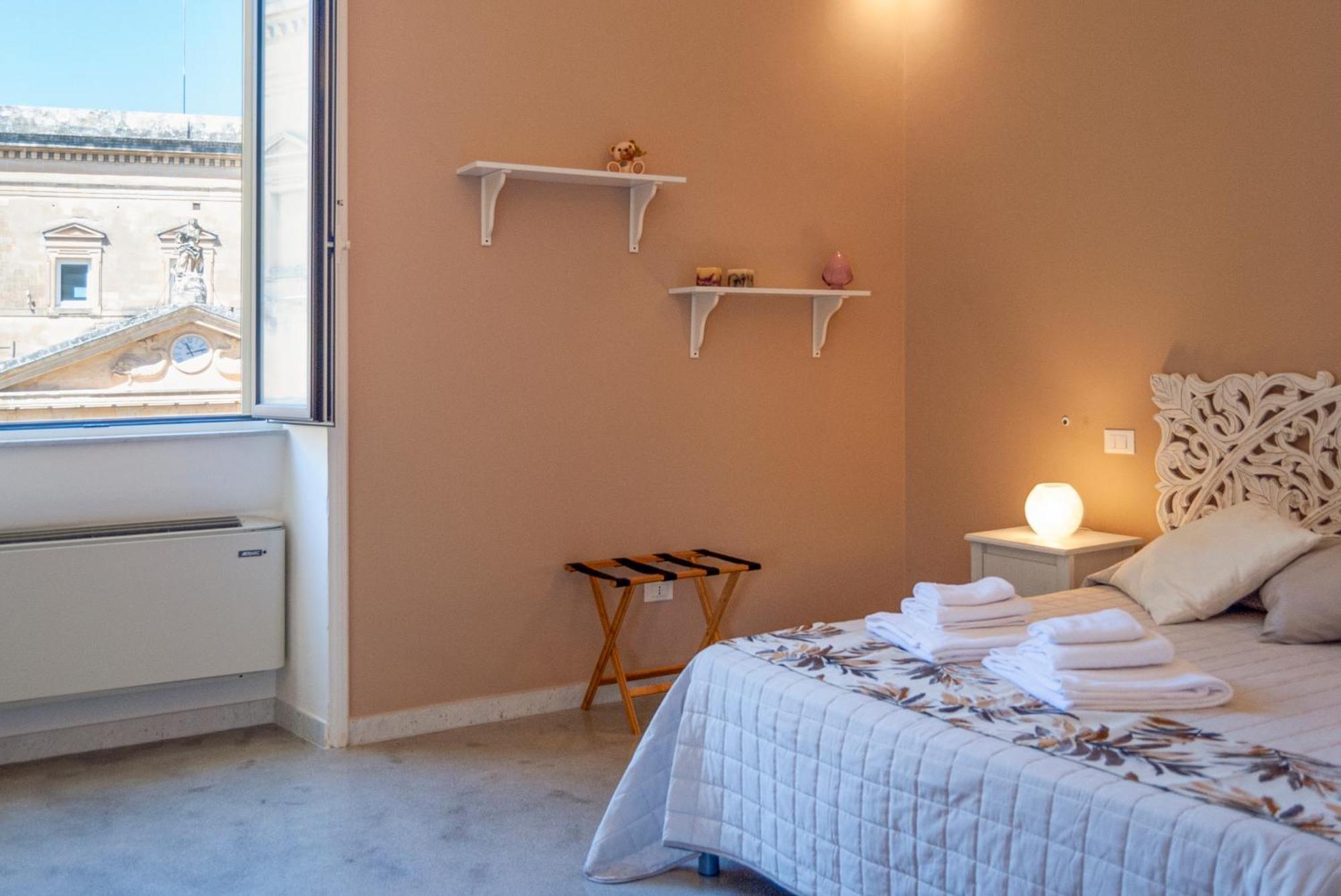 לצ'ה La Pigna Bianca Suites מראה חיצוני תמונה