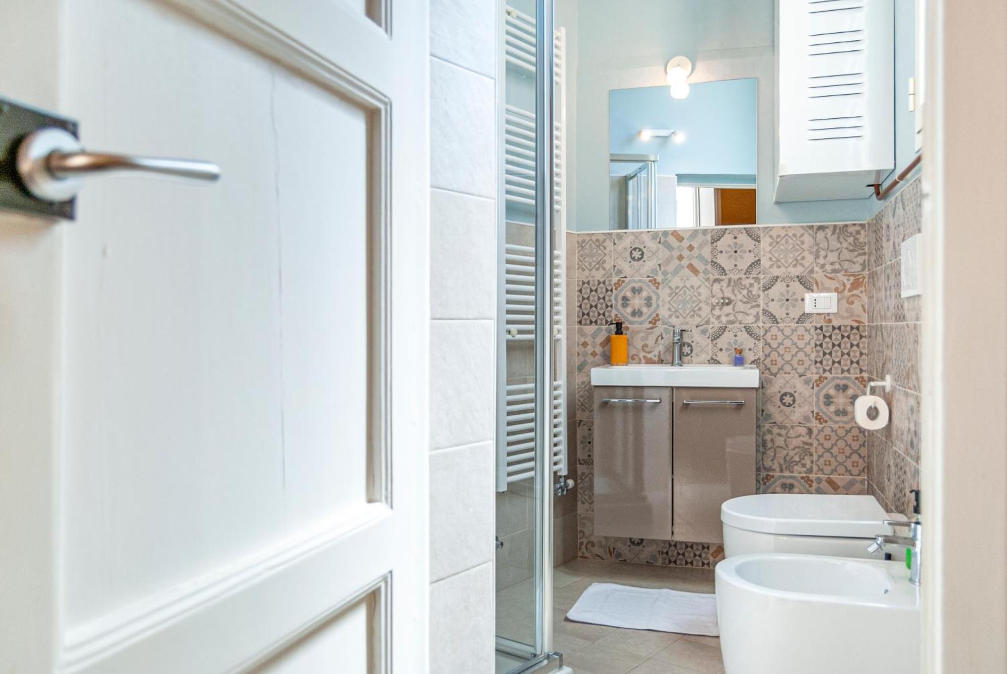 לצ'ה La Pigna Bianca Suites מראה חיצוני תמונה